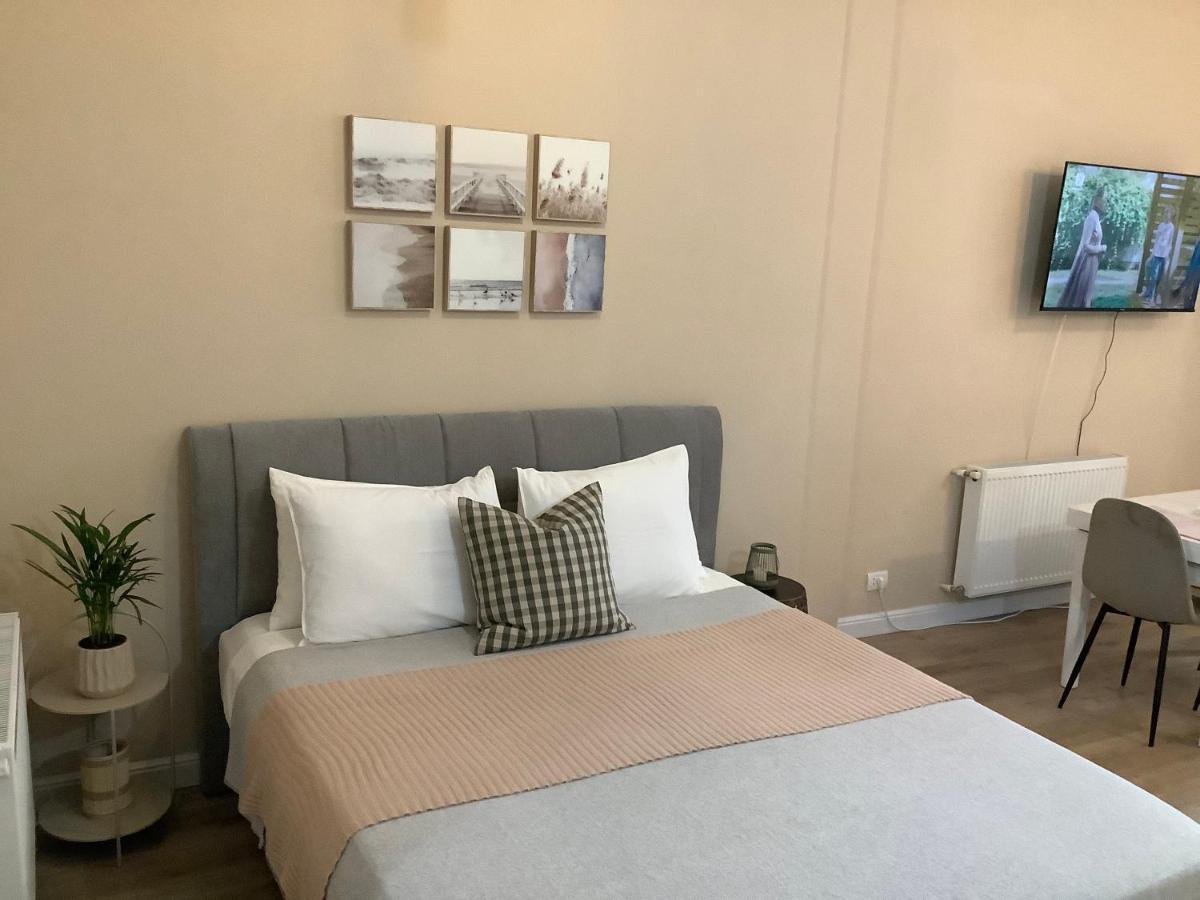 Gina'S Studio. Bistrita  Ngoại thất bức ảnh